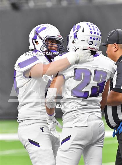 Thumbnail 3 in The Meadows School vs Yerington (NIAA 2A Championship) photogallery.