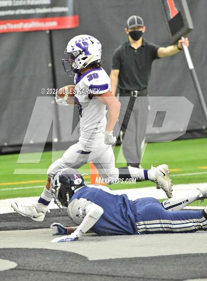 Thumbnail 2 in The Meadows School vs Yerington (NIAA 2A Championship) photogallery.