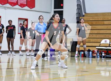 Thumbnail 2 in Marymount @ Harvard-Westlake photogallery.