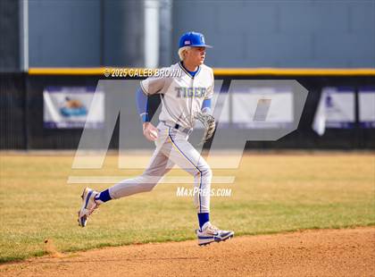 Thumbnail 1 in Orem @ Lehi photogallery.