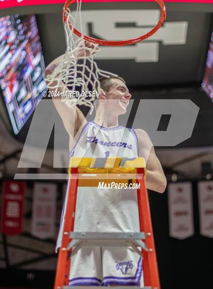 Thumbnail 2 in Corner Canyon vs. Lehi (UHSAA 6A Final) photogallery.