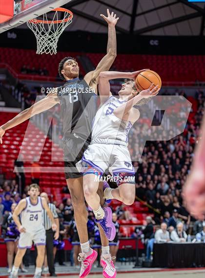 Thumbnail 3 in Corner Canyon vs. Lehi (UHSAA 6A Final) photogallery.