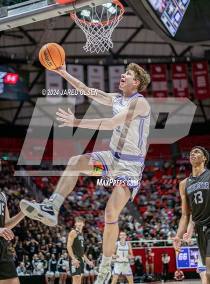 Thumbnail 1 in Corner Canyon vs. Lehi (UHSAA 6A Final) photogallery.