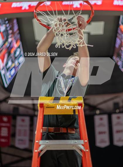 Thumbnail 1 in Corner Canyon vs. Lehi (UHSAA 6A Final) photogallery.
