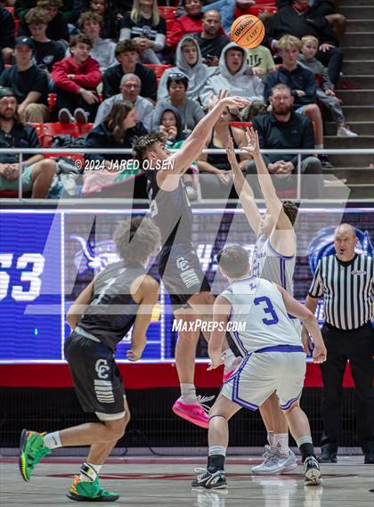Thumbnail 1 in Corner Canyon vs. Lehi (UHSAA 6A Final) photogallery.