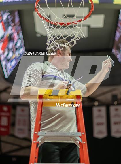 Thumbnail 2 in Corner Canyon vs. Lehi (UHSAA 6A Final) photogallery.