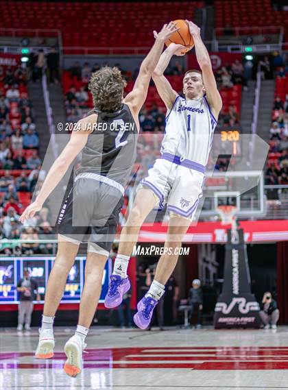 Thumbnail 3 in Corner Canyon vs. Lehi (UHSAA 6A Final) photogallery.