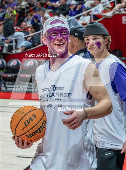Thumbnail 1 in Corner Canyon vs. Lehi (UHSAA 6A Final) photogallery.