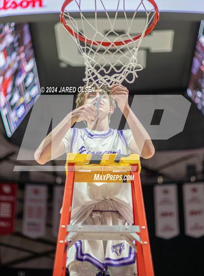 Thumbnail 2 in Corner Canyon vs. Lehi (UHSAA 6A Final) photogallery.