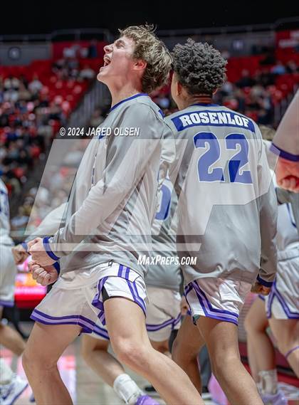 Thumbnail 2 in Corner Canyon vs. Lehi (UHSAA 6A Final) photogallery.
