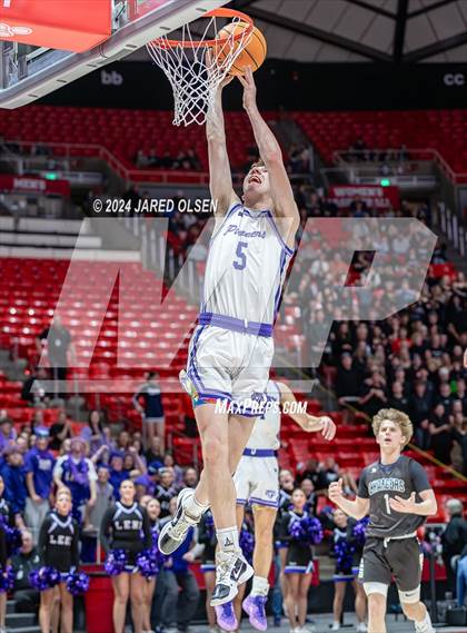 Thumbnail 1 in Corner Canyon vs. Lehi (UHSAA 6A Final) photogallery.