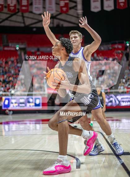 Thumbnail 3 in Corner Canyon vs. Lehi (UHSAA 6A Final) photogallery.