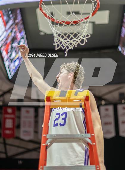 Thumbnail 1 in Corner Canyon vs. Lehi (UHSAA 6A Final) photogallery.