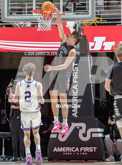 Thumbnail 2 in Corner Canyon vs. Lehi (UHSAA 6A Final) photogallery.