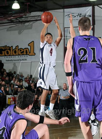 Thumbnail 1 in Modoc vs. Liberty Christian (CIF NS D5 Final) photogallery.