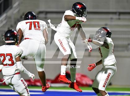 Thumbnail 2 in Westfield vs. Tomball Memorial (UIL 6A Area Playoff)  photogallery.