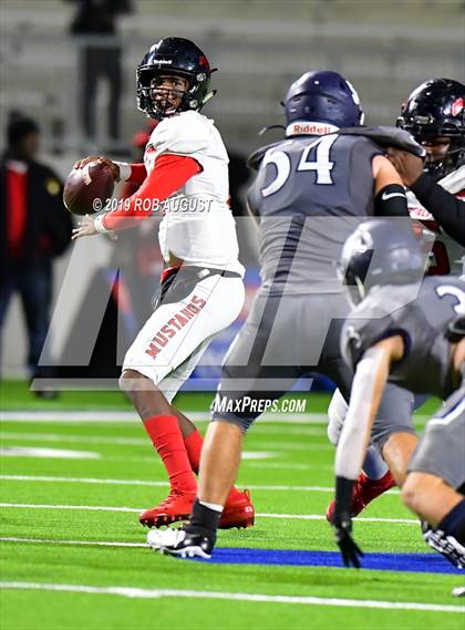 Thumbnail 1 in Westfield vs. Tomball Memorial (UIL 6A Area Playoff)  photogallery.