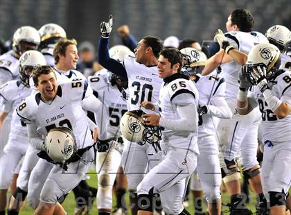 Thumbnail 3 in St. John Bosco vs. Mater Dei (CIF SS Pac-5 Division Final) photogallery.