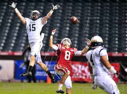 Thumbnail 3 in St. John Bosco vs. Mater Dei (CIF SS Pac-5 Division Final) photogallery.