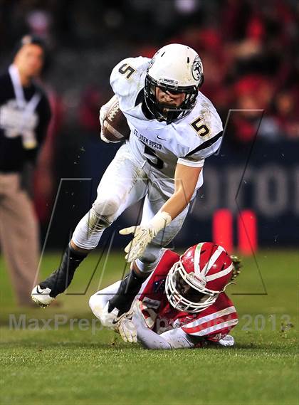 Thumbnail 3 in St. John Bosco vs. Mater Dei (CIF SS Pac-5 Division Final) photogallery.