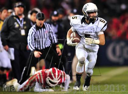 Thumbnail 3 in St. John Bosco vs. Mater Dei (CIF SS Pac-5 Division Final) photogallery.