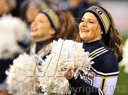 Thumbnail 1 in St. John Bosco vs. Mater Dei (CIF SS Pac-5 Division Final) photogallery.