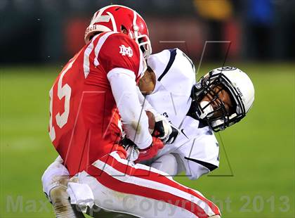 Thumbnail 1 in St. John Bosco vs. Mater Dei (CIF SS Pac-5 Division Final) photogallery.