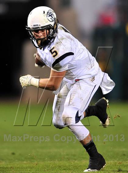 Thumbnail 1 in St. John Bosco vs. Mater Dei (CIF SS Pac-5 Division Final) photogallery.