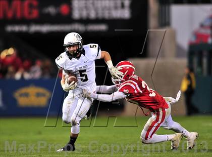 Thumbnail 1 in St. John Bosco vs. Mater Dei (CIF SS Pac-5 Division Final) photogallery.