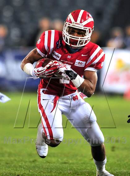 Thumbnail 2 in St. John Bosco vs. Mater Dei (CIF SS Pac-5 Division Final) photogallery.