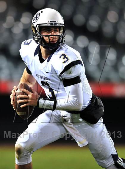 Thumbnail 1 in St. John Bosco vs. Mater Dei (CIF SS Pac-5 Division Final) photogallery.