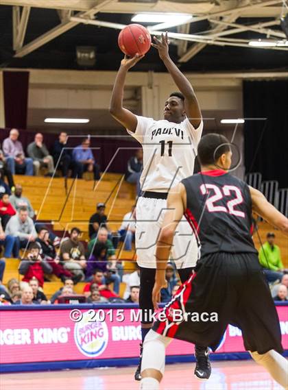 Thumbnail 2 in Paul VI vs. Chaminade (Spalding HoopHall Classic) photogallery.