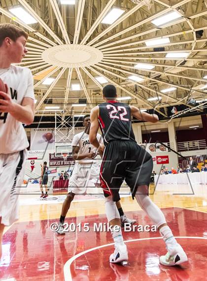 Thumbnail 1 in Paul VI vs. Chaminade (Spalding HoopHall Classic) photogallery.