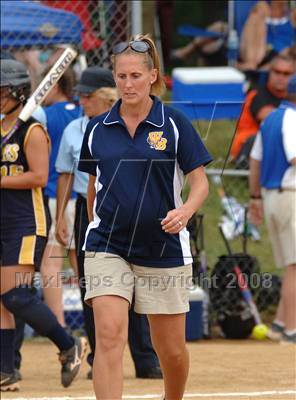 Thumbnail 1 in West Babylon vs Horseheads (NYSPHSAA Class AA Final) photogallery.