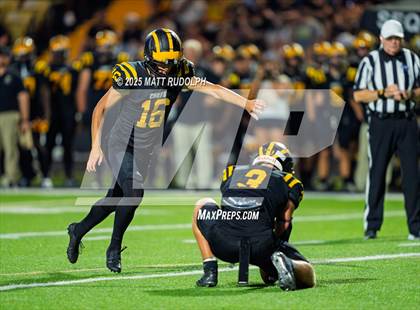 Thumbnail 1 in Kell @ Sequoyah photogallery.