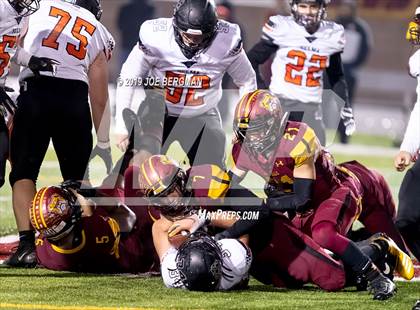 Thumbnail 3 in Selma vs. Highland (CIF D4-AA Southern Regional Final) photogallery.