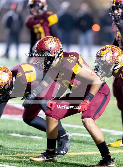 Thumbnail 2 in Selma vs. Highland (CIF D4-AA Southern Regional Final) photogallery.