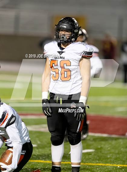 Thumbnail 3 in Selma vs. Highland (CIF D4-AA Southern Regional Final) photogallery.