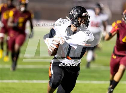 Thumbnail 3 in Selma vs. Highland (CIF D4-AA Southern Regional Final) photogallery.