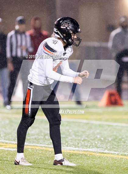 Thumbnail 1 in Selma vs. Highland (CIF D4-AA Southern Regional Final) photogallery.
