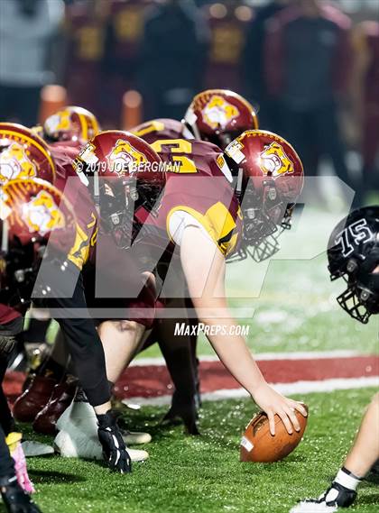 Thumbnail 3 in Selma vs. Highland (CIF D4-AA Southern Regional Final) photogallery.