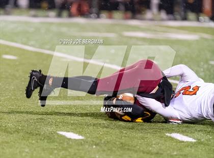 Thumbnail 2 in Selma vs. Highland (CIF D4-AA Southern Regional Final) photogallery.