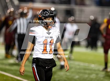 Thumbnail 2 in Selma vs. Highland (CIF D4-AA Southern Regional Final) photogallery.