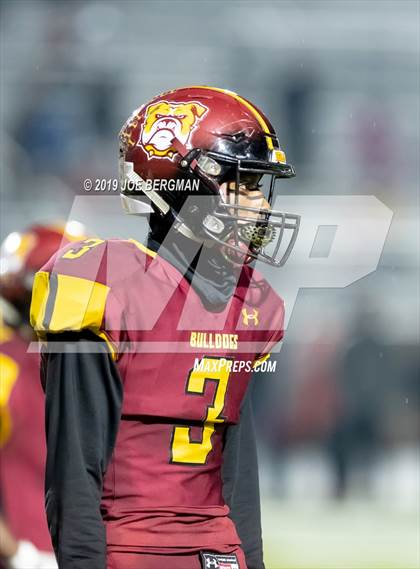Thumbnail 2 in Selma vs. Highland (CIF D4-AA Southern Regional Final) photogallery.