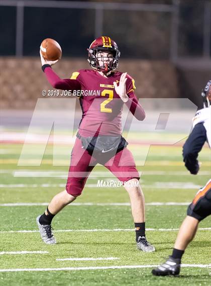 Thumbnail 3 in Selma vs. Highland (CIF D4-AA Southern Regional Final) photogallery.