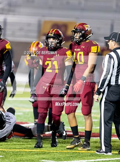 Thumbnail 2 in Selma vs. Highland (CIF D4-AA Southern Regional Final) photogallery.
