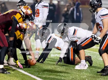 Thumbnail 1 in Selma vs. Highland (CIF D4-AA Southern Regional Final) photogallery.