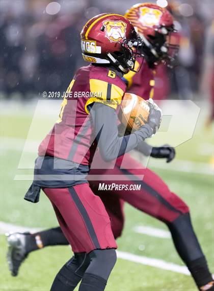 Thumbnail 2 in Selma vs. Highland (CIF D4-AA Southern Regional Final) photogallery.