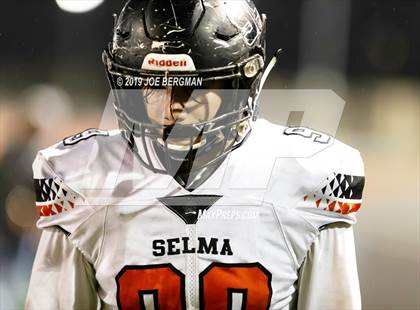 Thumbnail 2 in Selma vs. Highland (CIF D4-AA Southern Regional Final) photogallery.