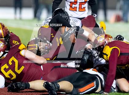Thumbnail 3 in Selma vs. Highland (CIF D4-AA Southern Regional Final) photogallery.
